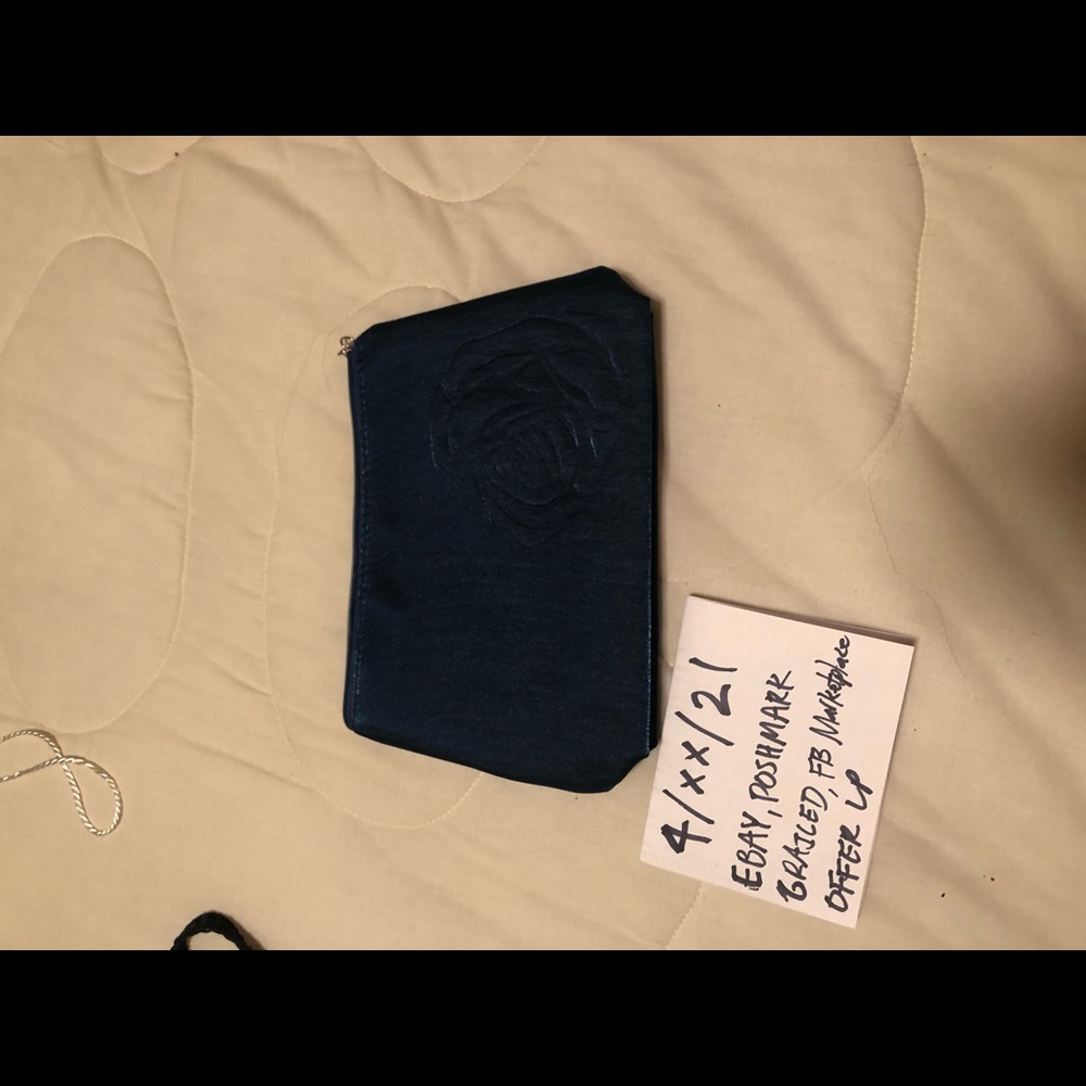 Lancôme Paris Cosmetic Bag